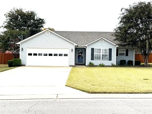 1023 Sir Lionel St, Dyersburg, TN 38024