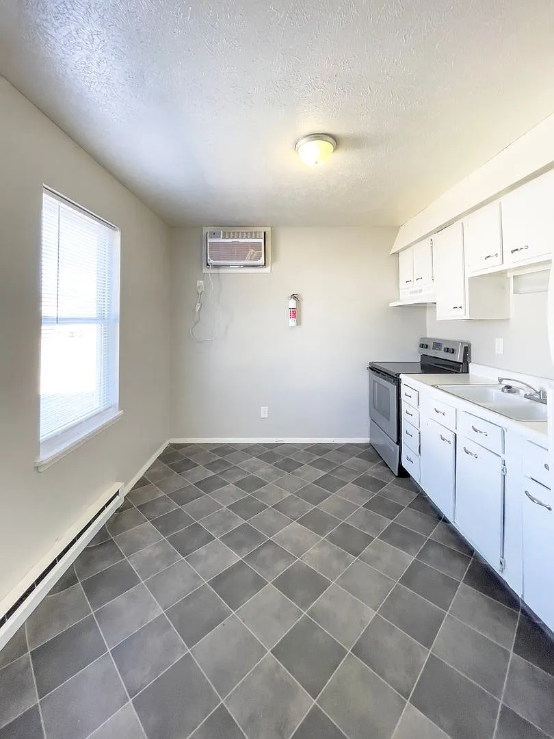 The Nest Apartments - 2 Bedroom Flats Near Walking Trails! — Photo 4
