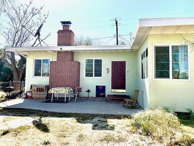 Front door with nice patio facing East fo r morning coffee in the sun or afternoon drink in the shade