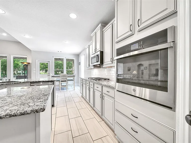 32918 Franklin Brooks Dr — Photo 12
