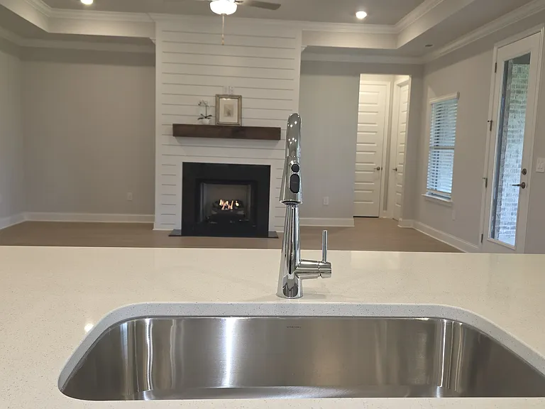 22635 Donahue Dr — Photo 6