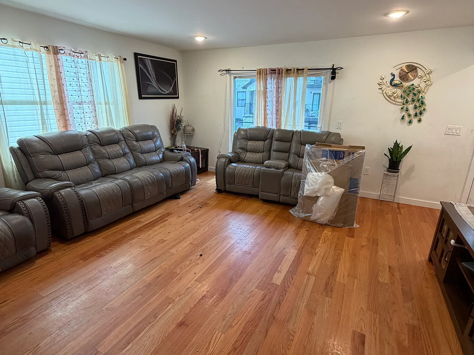 4 bed, 1500 sqft, $3,800 — Photo 3