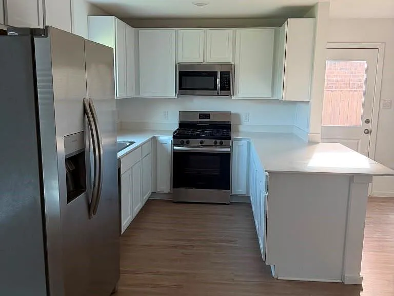 3115 Savannah Rose Dr — Photo 5