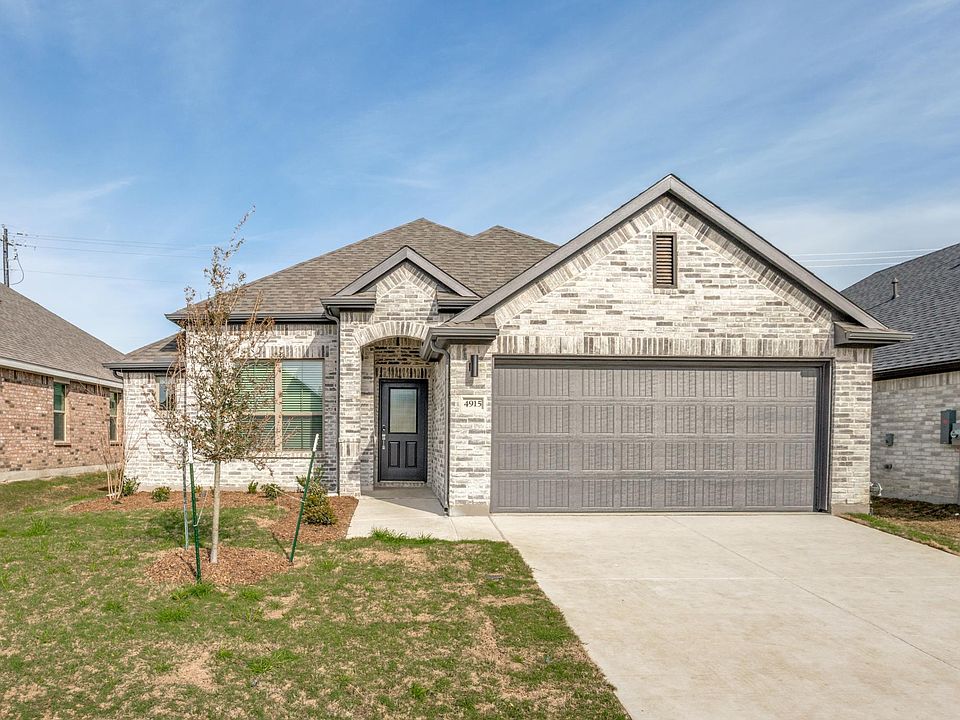 1st image of 4915 Bellhurst Dr