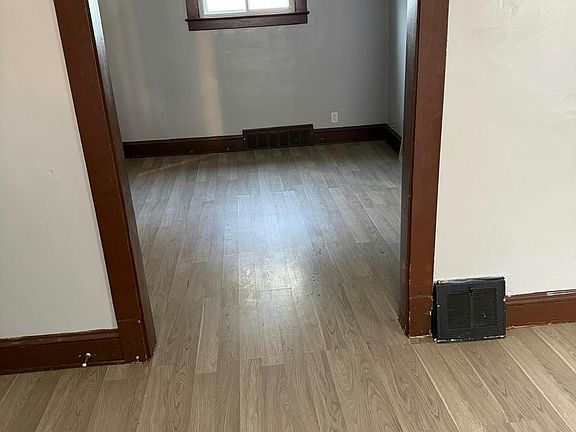 3rd image of 3631 E 133rd St