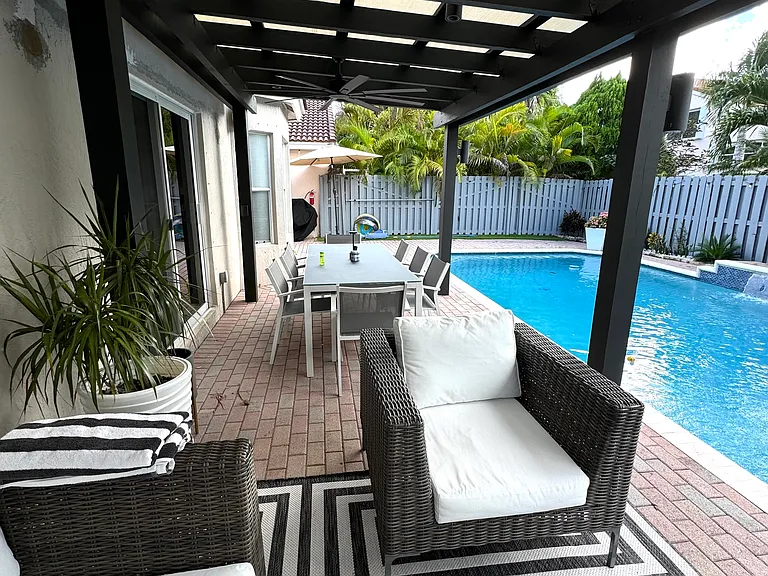 4827 SW 34th Ave — Photo 23