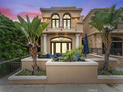 513 Pecan Ave, Huntington Beach, CA, 92648