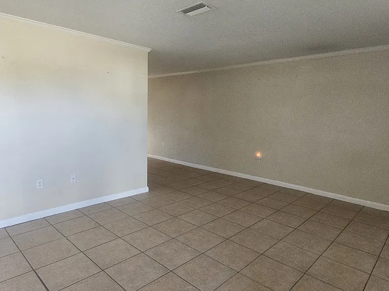 31259 Fernway St — Photo 3