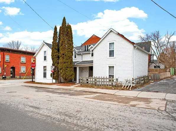 257 Earl St #255, Kingston, ON K7L 2H6