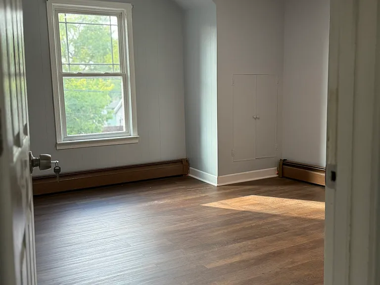 461 Aiken Ave #2 — Photo 10