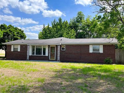 618 E McKinnon St, New Brockton AL - Owner Finance Home