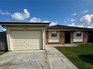 1337 Maplewood Dr, Harvey, LA 70058