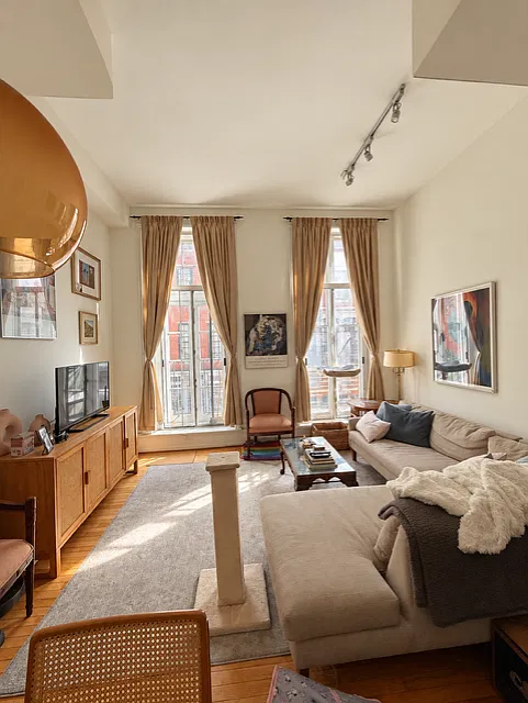 2 bed, $2,650 — Photo 2