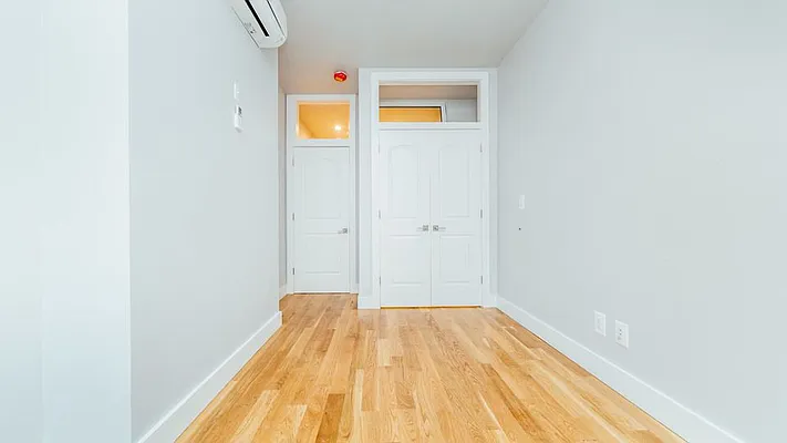 Rented by Nooklyn NYC LLC | media 12