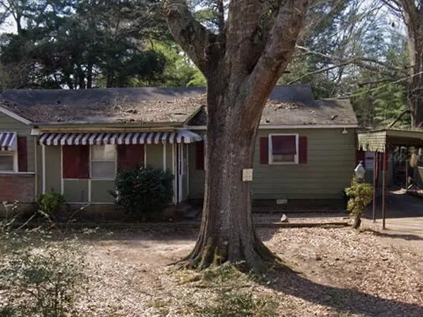 2643 Pinebrook Dr, Jackson, MS 39212