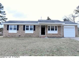 1522 Grandview Dr, Fayetteville, NC 28314