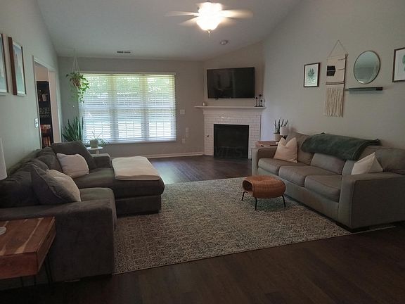 4th image of 3749 E Sudbury Ct