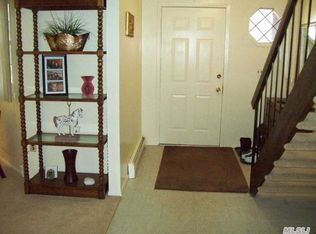16 N 4th St, Holbrook, NY 11741