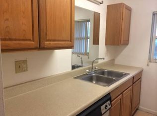 3915 SW 26th Ter APT A, Gainesville, FL 32608