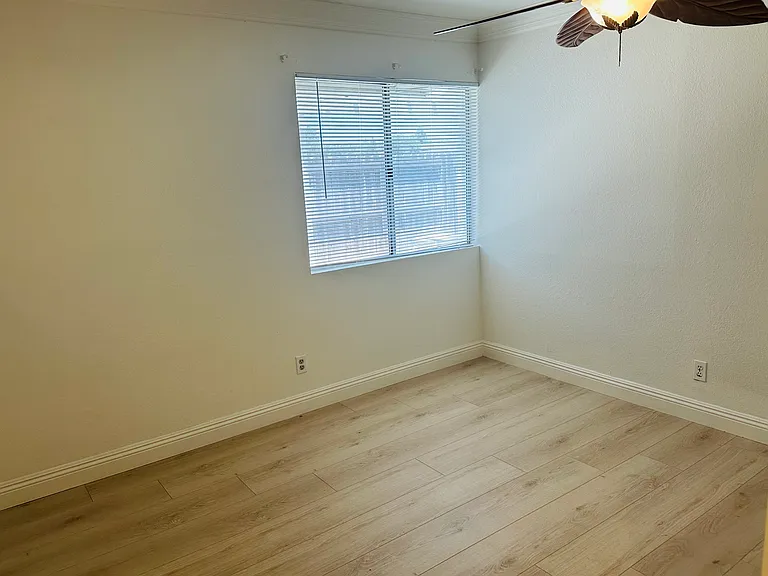 3869 Antelope Creek Dr — Photo 16