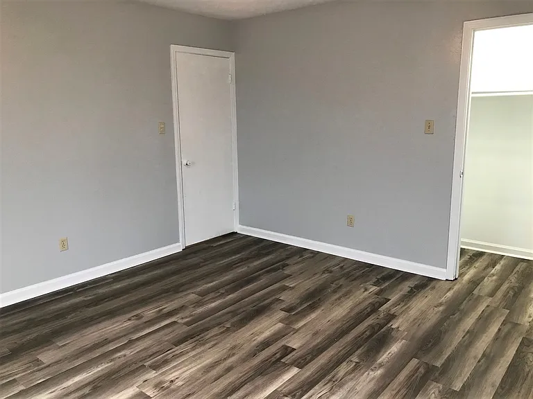 918 Prater Rd — Photo 6
