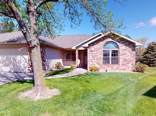 1322 Trail Ridge Cir, Brookings, SD 57006