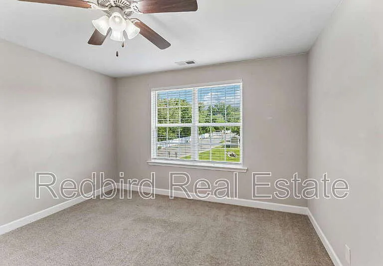 248 Rowlette Cir — Photo 13