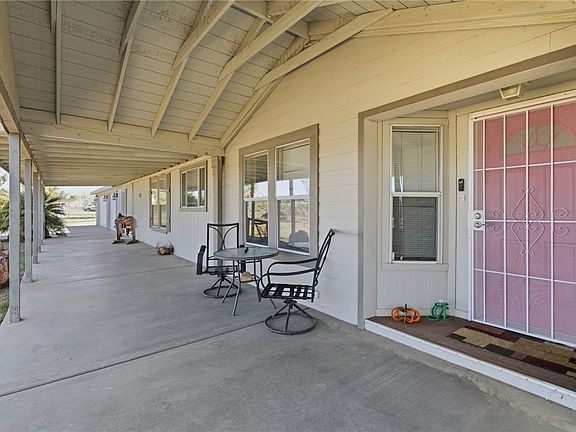 4th image of 722 S Salt Rd