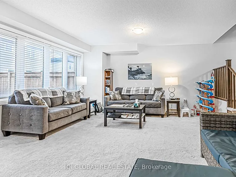 4084 Fracchioni Dr — Photo 27