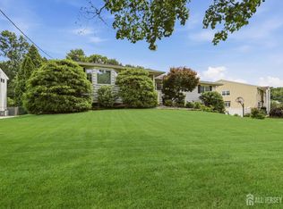 6 New Dover Rd, East Brunswick, NJ 08816