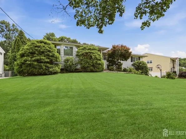 6 New Dover Rd, East Brunswick, NJ 08816