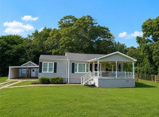194 Park Dr, Jefferson, GA 30549