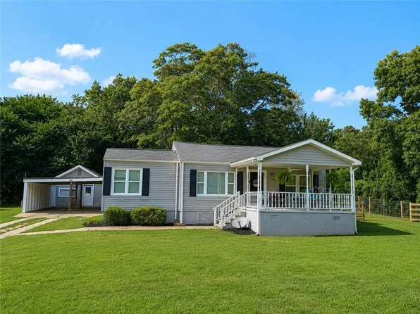 194 Park Dr, Jefferson, GA 30549