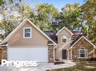 5587 Riverside Dr, Sugar Hill, GA 30518