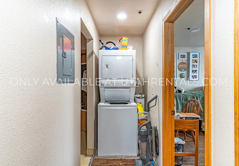 948 N 50 E #305 — Photo 11