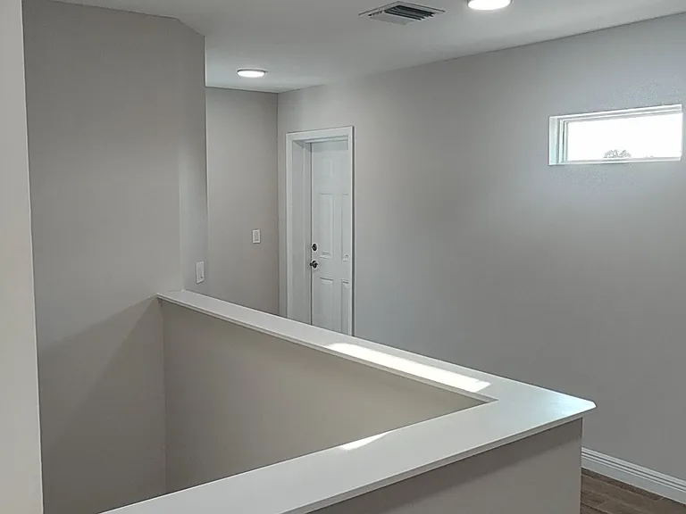 991 Waters Edge Dr — Photo 29