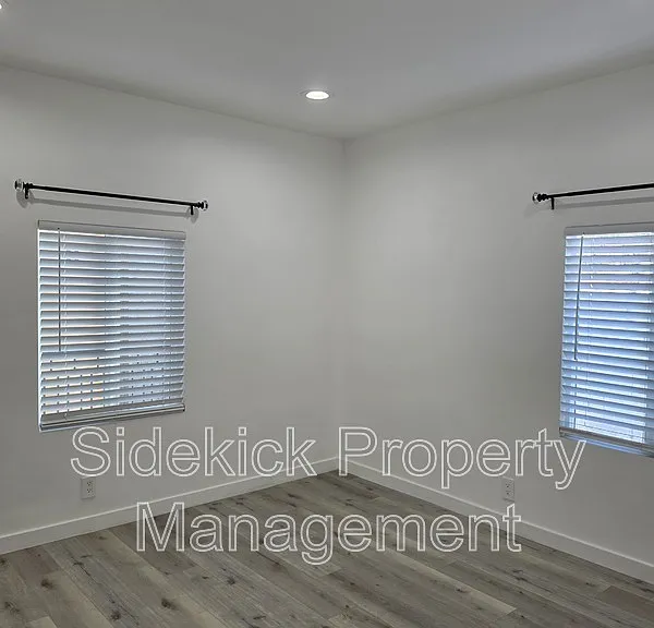 432 W Garfield Ave — Photo 16