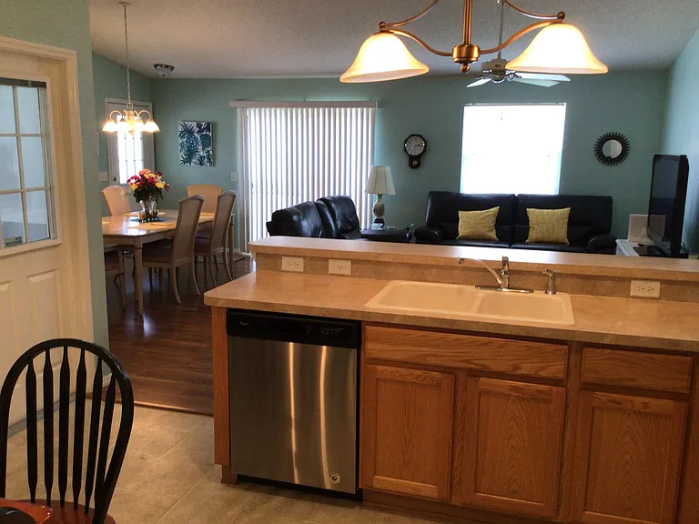817 Swainwood Ct — Photo 10