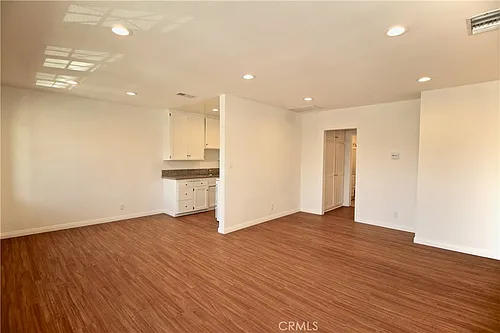 6951 Simpson Ave #10 Photo 1