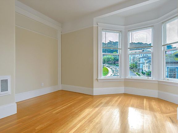 3rd image of 1296 Haight St #8