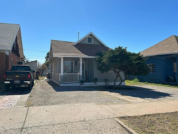 3rd image of 1031 E 13th St