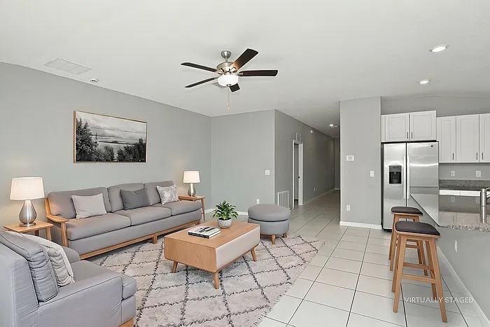 4 bed, 2.0 bath, 1936 sqft, $2,495 — Photo 4