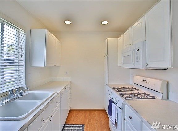 3rd image of 12802 105th Avenue Ct E