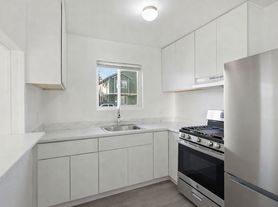 Freshly Updated 2BD/1BA