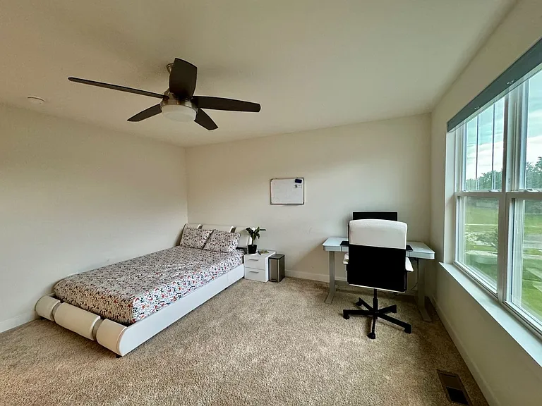 233 Farmstead Ct — Photo 41