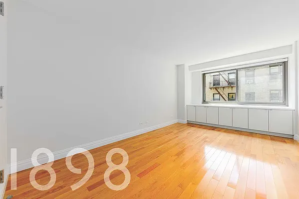 Rented by A&E Real Estate Management | media 8