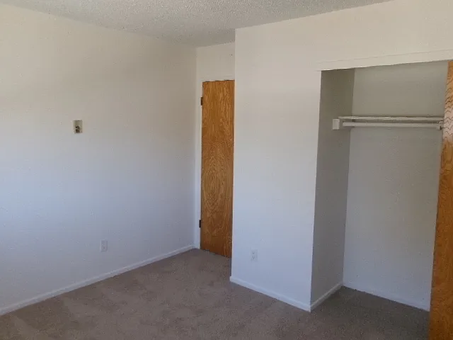 401 E Victoria St #5 — Photo 13
