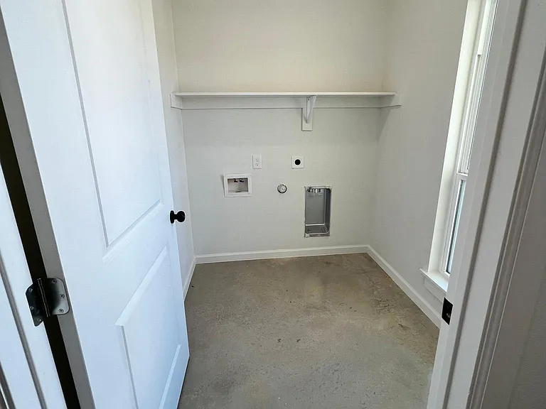 2 bed-Laundry