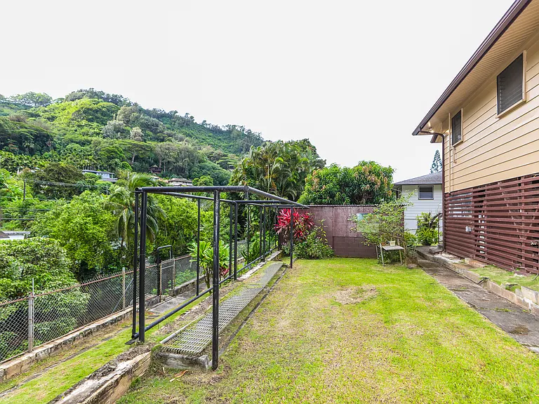 3049 Numana Rd — Photo 32