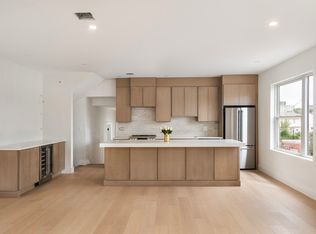 60 Franklin St #2, Somerville, MA 02145